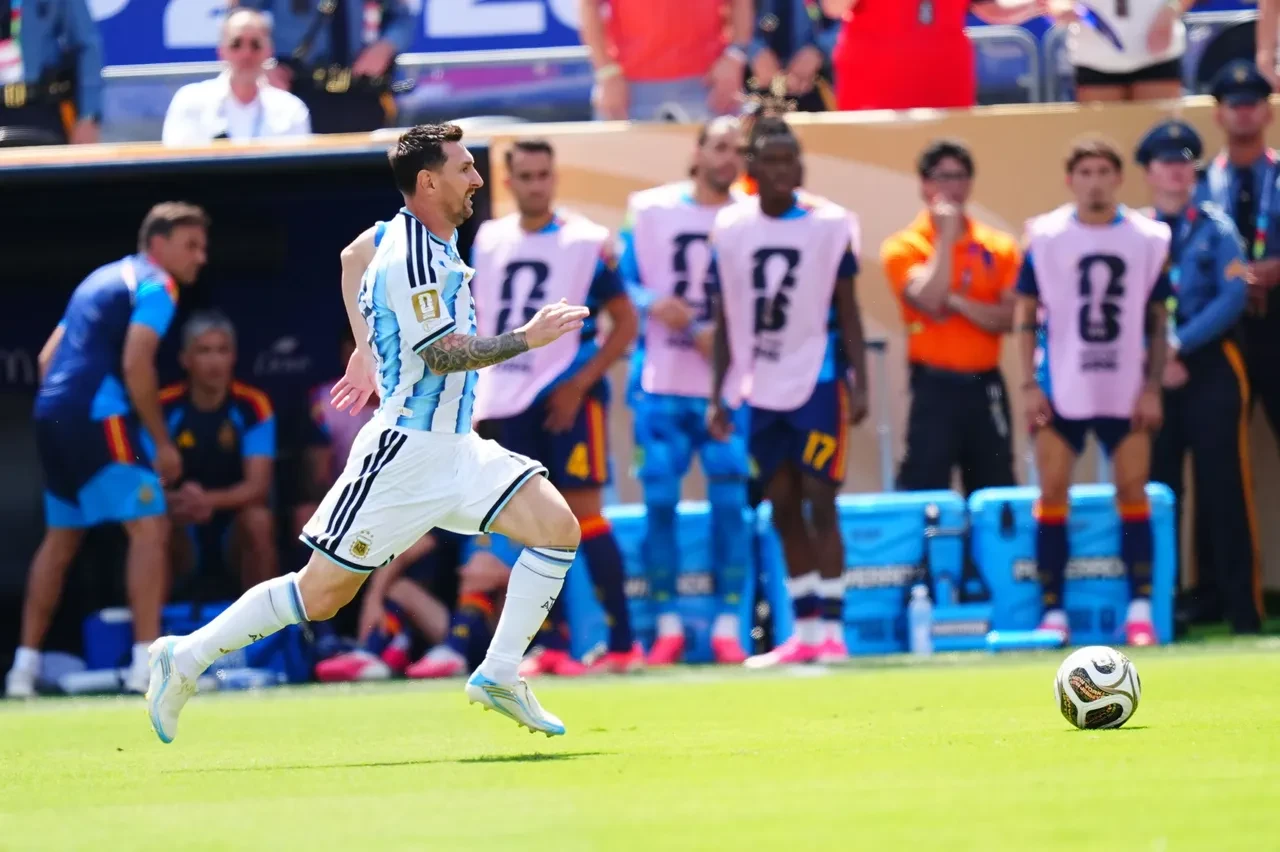 Dünya Kupası'nda Messi, yaşıyla tarihe geçti