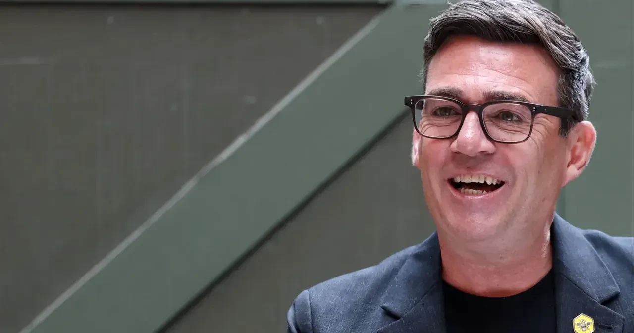 İngiltere'de Keir Starmer son konuşmasını yaptı, yeni Başbakan Andy Burnham