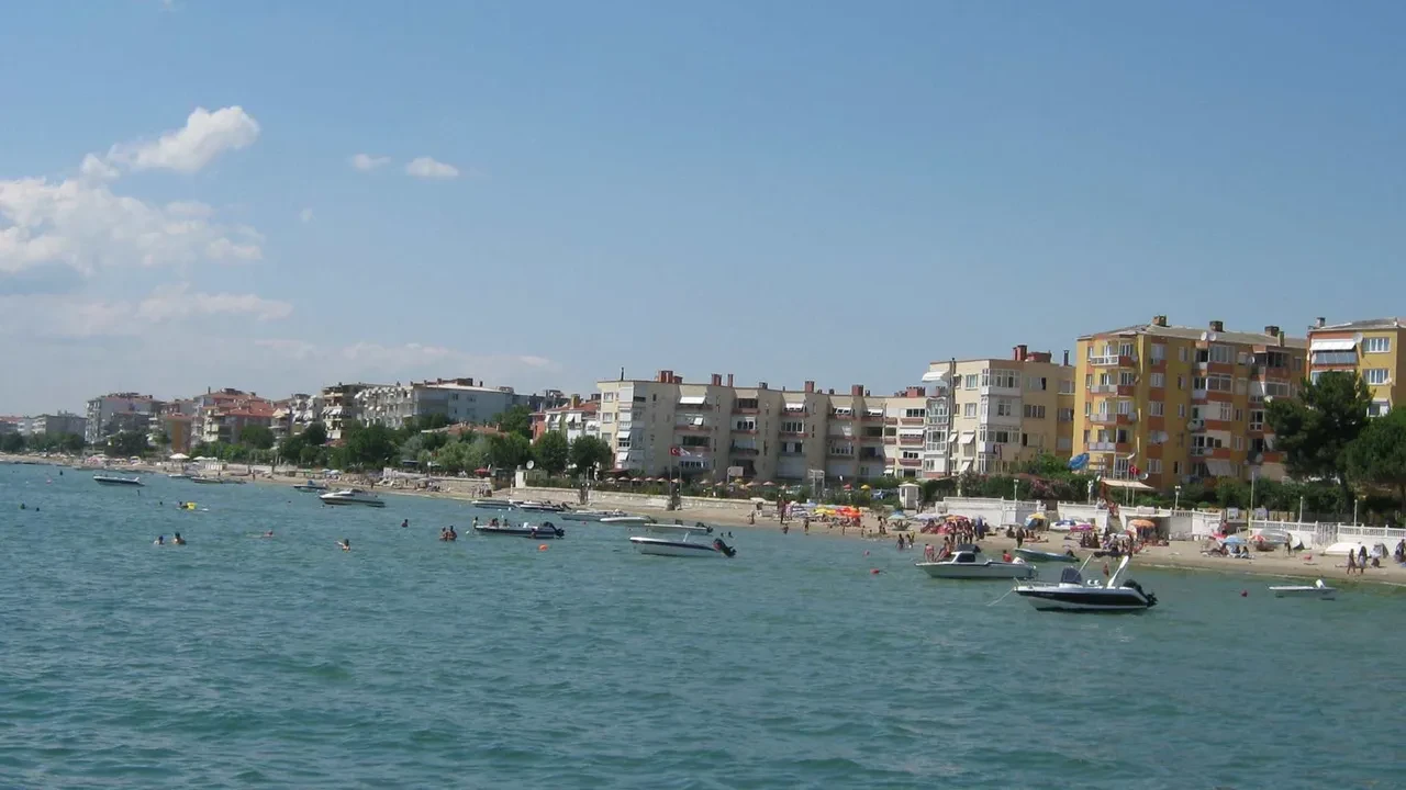 İstanbul'un deniz suyu en temiz plajları belli oldu: İşte gönül rahatlığıyla yüzebileceğiniz 67 lokasyon
