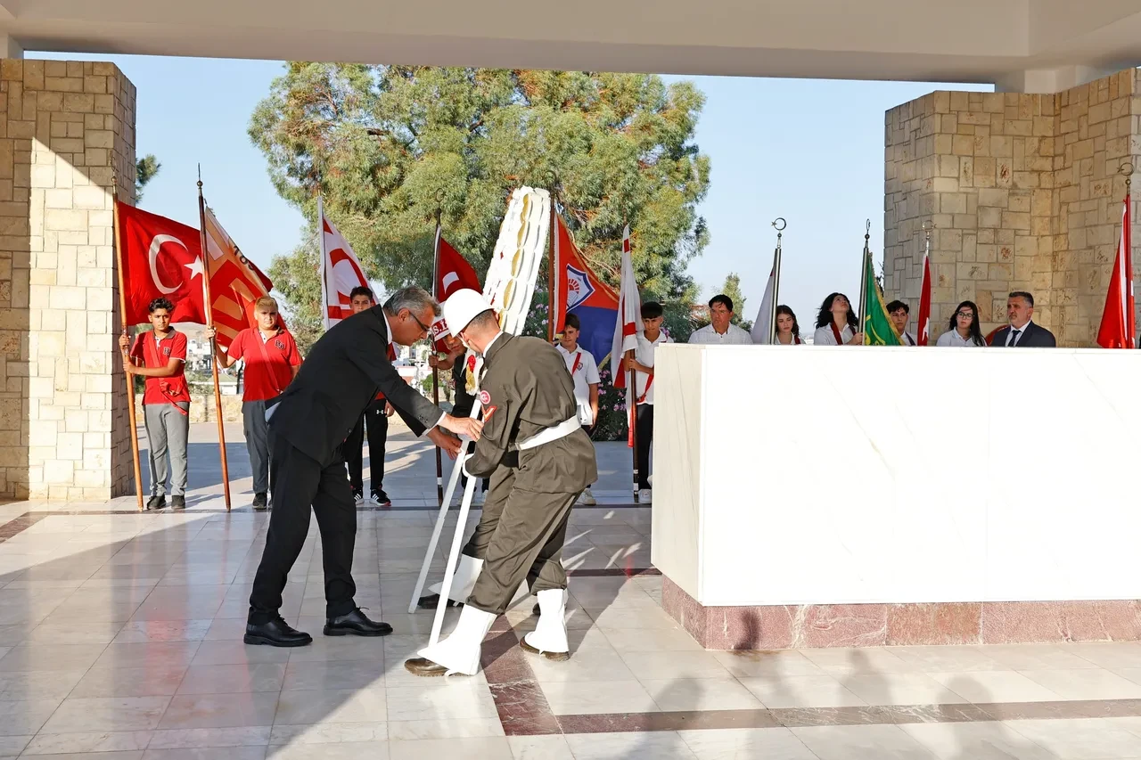 Kıbrıs Barış Harekatı'nın 52. yıl dönümünde Tufan Erhürman'ın şehitler için yazdıkları, tarihi olayı özetledi