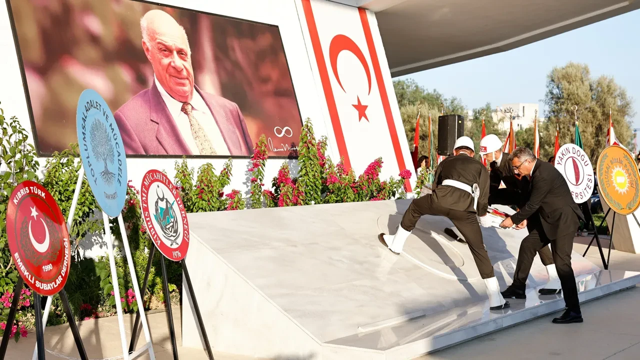 Kıbrıs Barış Harekatı'nın 52. yıl dönümünde Tufan Erhürman'ın şehitler için yazdıkları, tarihi olayı özetledi