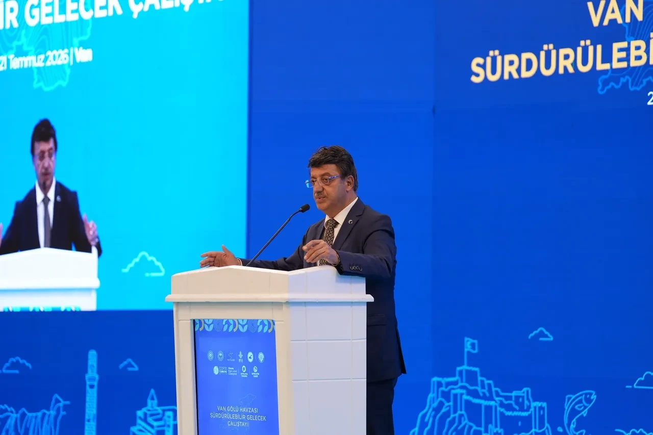 Van Gölü Havzası sürdürülebilir gelecek çalıştayı başladı: 2050 Vizyonu’nu hep beraber inşa etmeye başlıyoruz