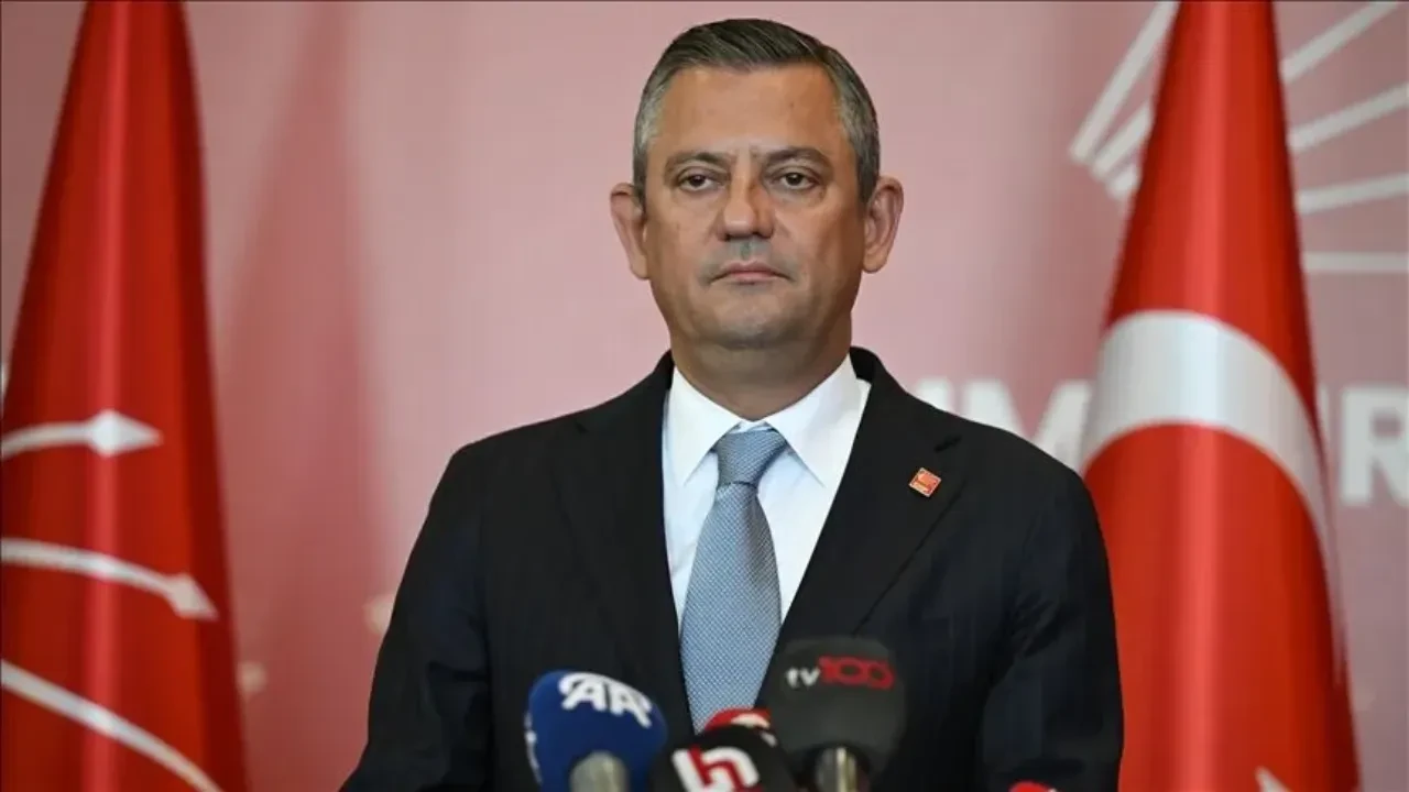 CHP milletvekili sayısı kaç oldu? Özgür Özel'in ayrılmasıyla hangi CHP milletvekilleri ayrılacak?
