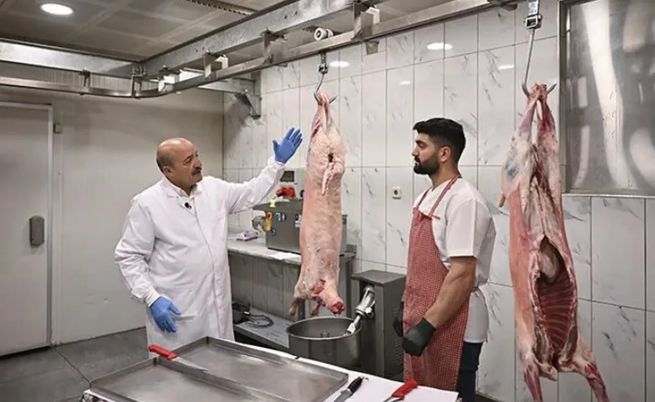 Et üretiminde yeni dönem başlıyor: Kesimhanelerde artık kamera zorunlu olacak