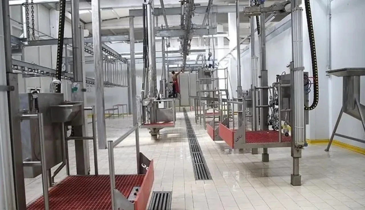 Et üretiminde yeni dönem başlıyor: Kesimhanelerde artık kamera zorunlu olacak