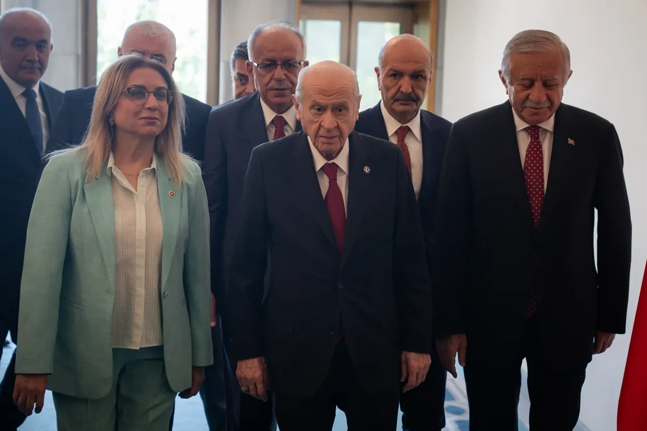 Numan Kurtulmuş, MHP lideri Devlet Bahçeli'yi ziyaret etti