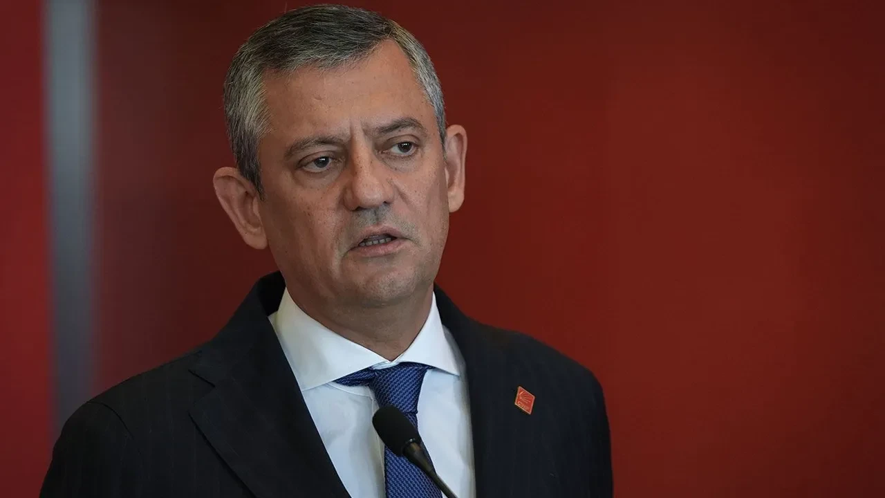 Özgür Özel CHP'den ayrılıyor! Veda konuşmasını yaptı: Yeni partimizi kuruyoruz