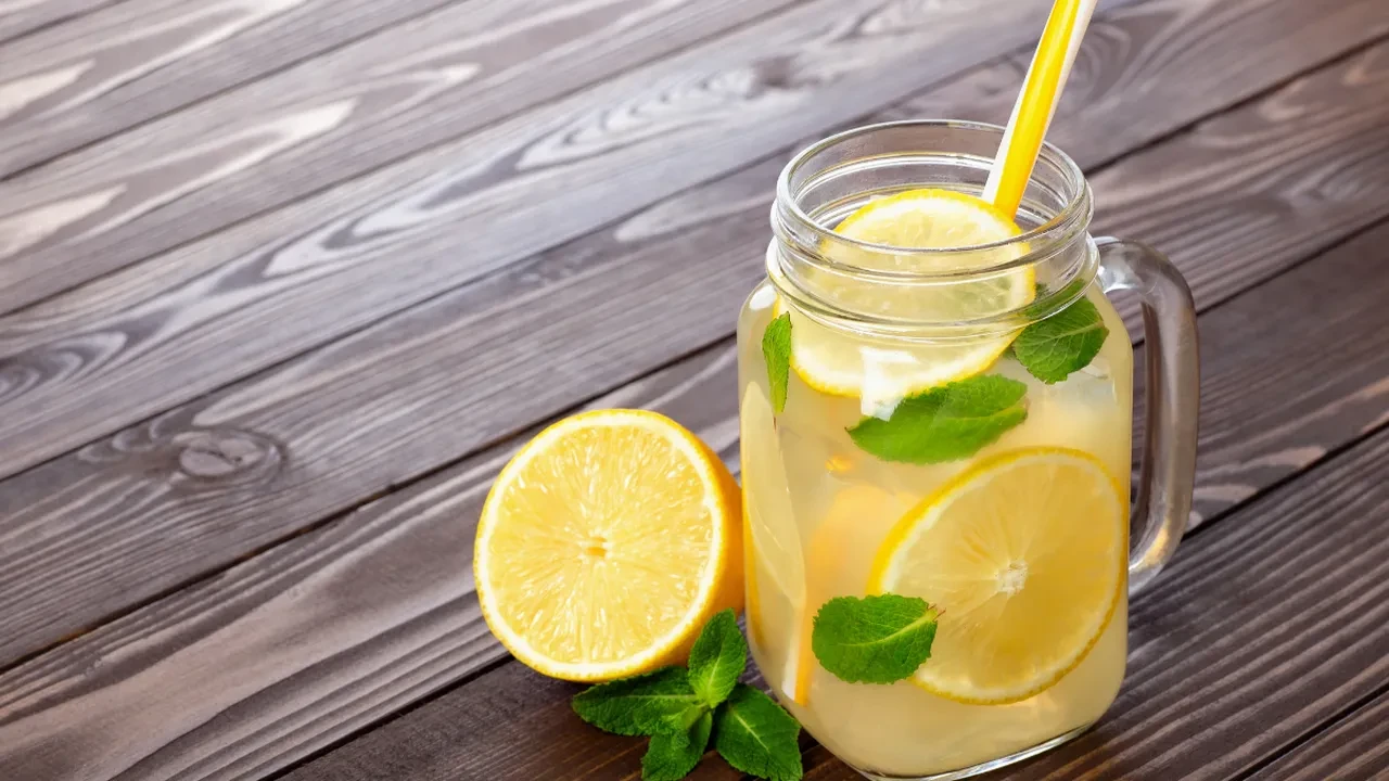 1 adet limondan yapılan limonata tarifine hayran kalacaksınız! İşte Refika Birgül'ün muhteşem tarifi