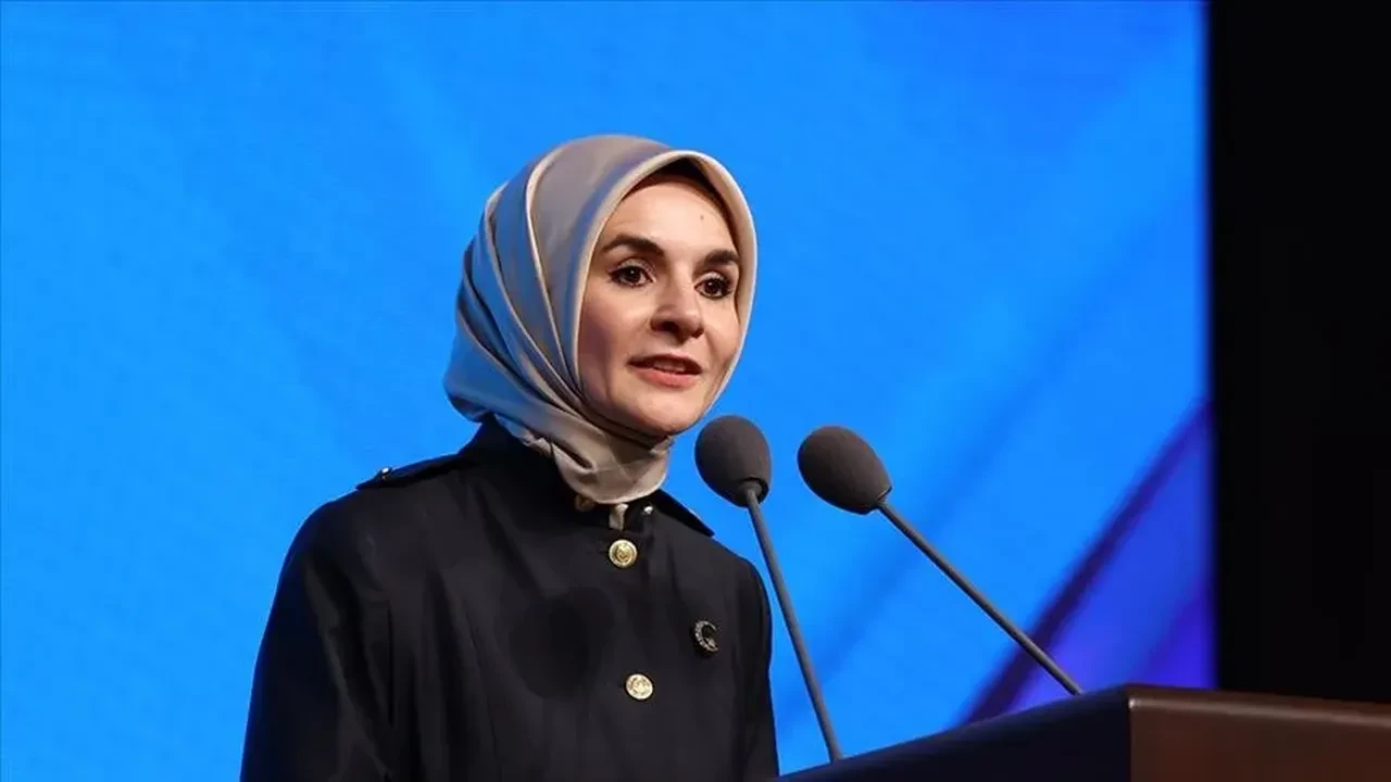 Bakan Göktaş duyurdu: Paralar hesaba yatıyor