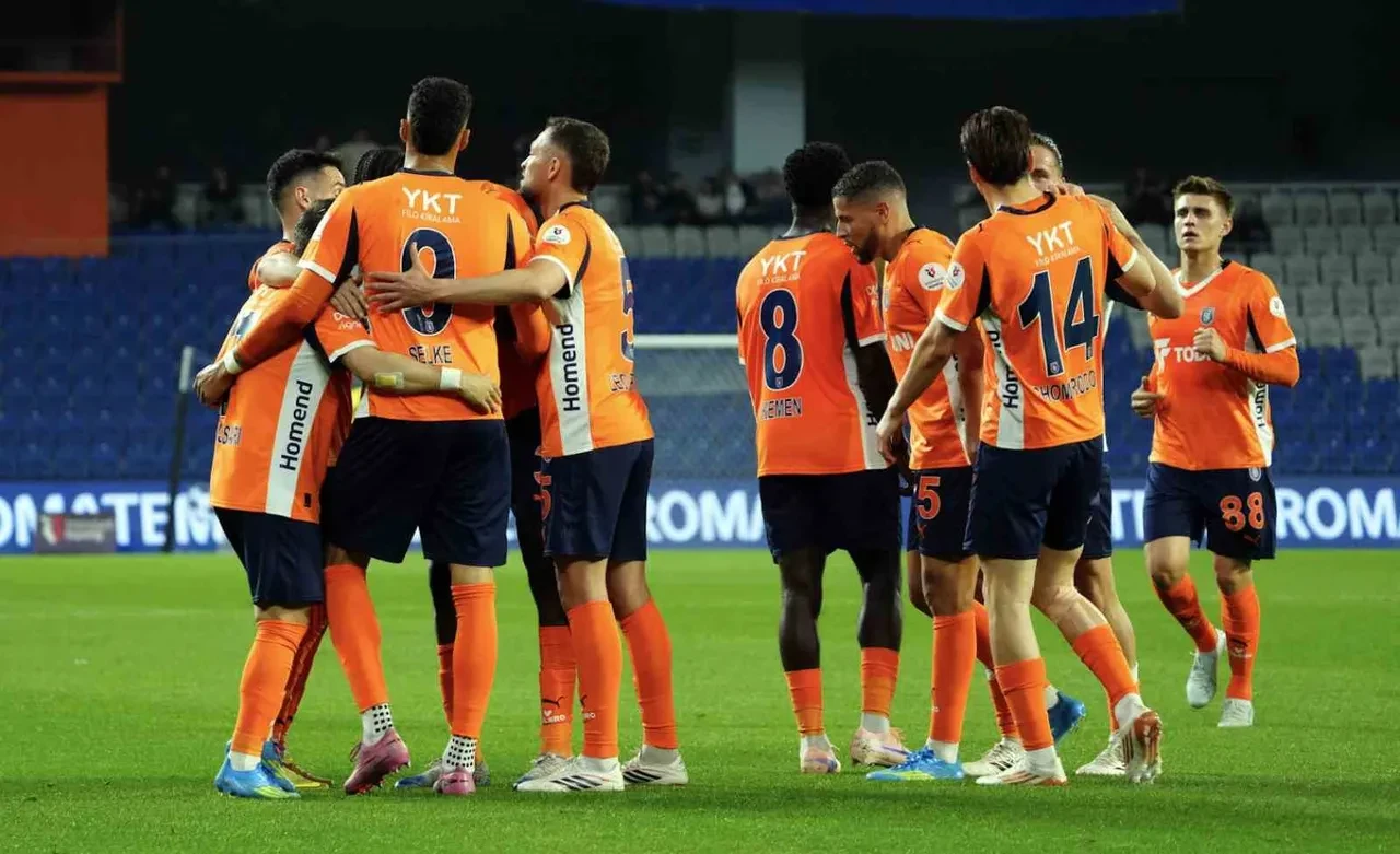 Başakşehir maçı hangi kanalda? Konferans Ligi Inter Turku maçı başlıyor