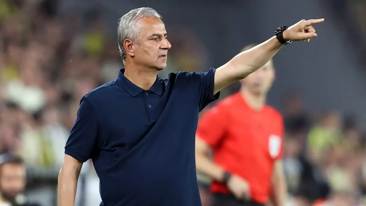 Fenerbahçe'de İsmail Kartal, Gornik Zabrze galibiyetini değerlendirdi: "Çok üstün bir futbol oynadık"