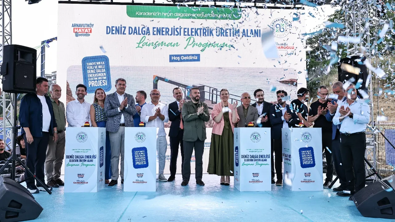 Karadeniz’in hırçın dalgaları Arnavutköy’de enerjiye dönüştü