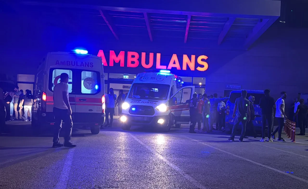 Kargo aracı çocukları ezip kaçtı: Biri öldü, diğeri ağır yaralı