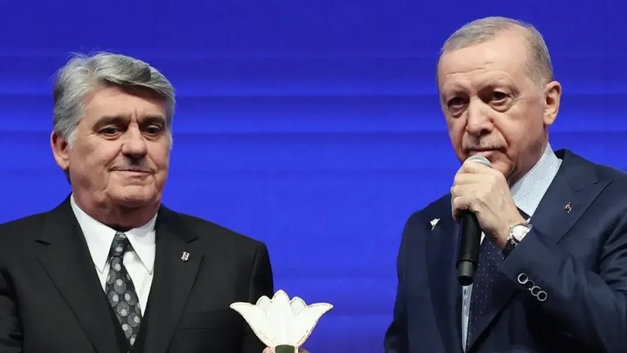 Mohamed Salah transferinde devlet zirvesi! Cumhurbaşkanı Erdoğan, Serdal Adalı'dan bilgi aldı