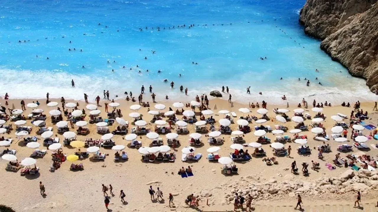 TÜİK duyurdu! Yerli turistlerin seyahat harcaması uçtu
