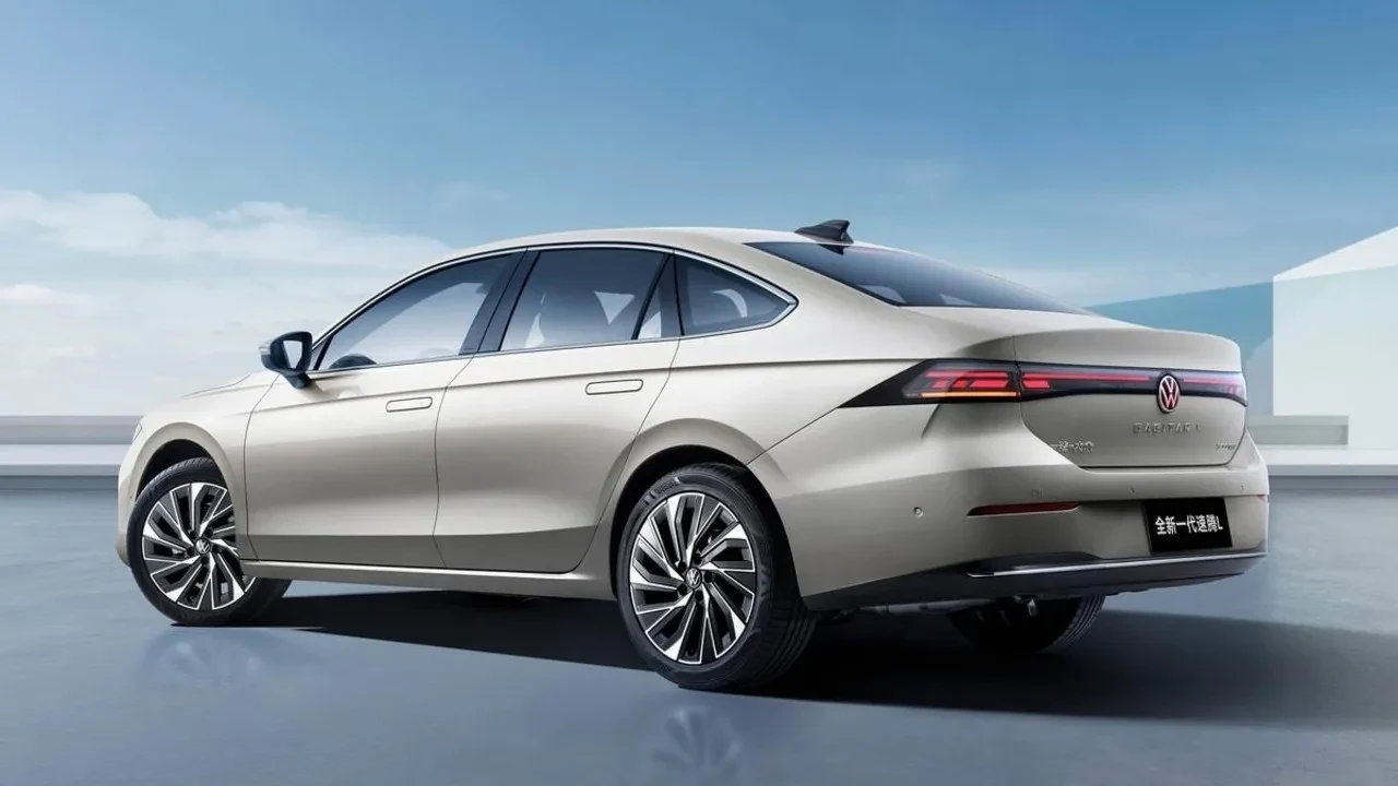 Volkswagen Bora geri dönüyor! Efsane sedan yeniden yollarda