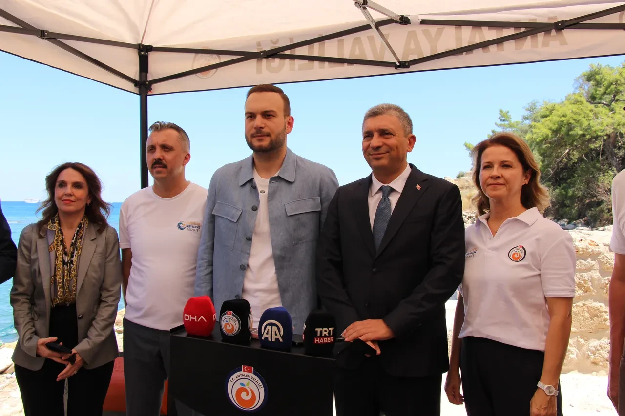 Antalya sahillerini tehdit eden plastik kirliliğine karşı dev nehir operasyonu: 'Doğmamış çocukların kanında mikroplastik var'