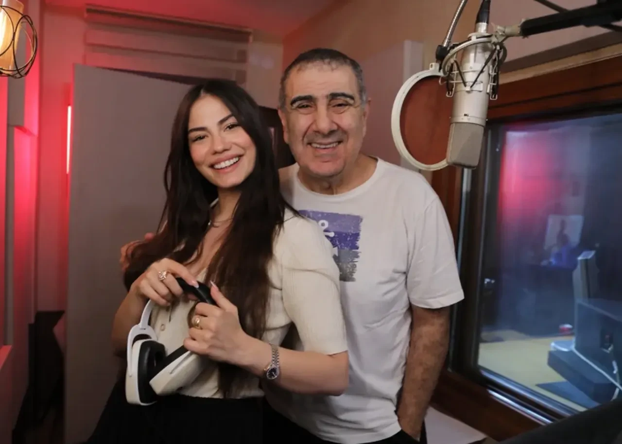 Demet Özdemir'den Eda ve Metin Özülkü'nün Kime Zarar şarkısına sürpriz yorum!