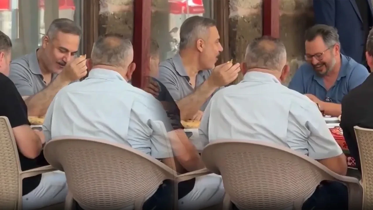 Dışişleri Bakanı Hakan Fidan’dan Aksaray’da sürpriz ziyaret: Vatandaşlarla köy kahvesinde sohbet etti