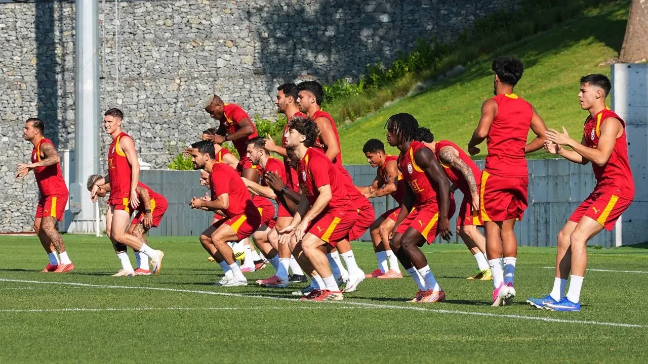 Galatasaray'ın kamp kadrosu açıklandı! İşte Avusturya'ya götürülen 35 oyuncu
