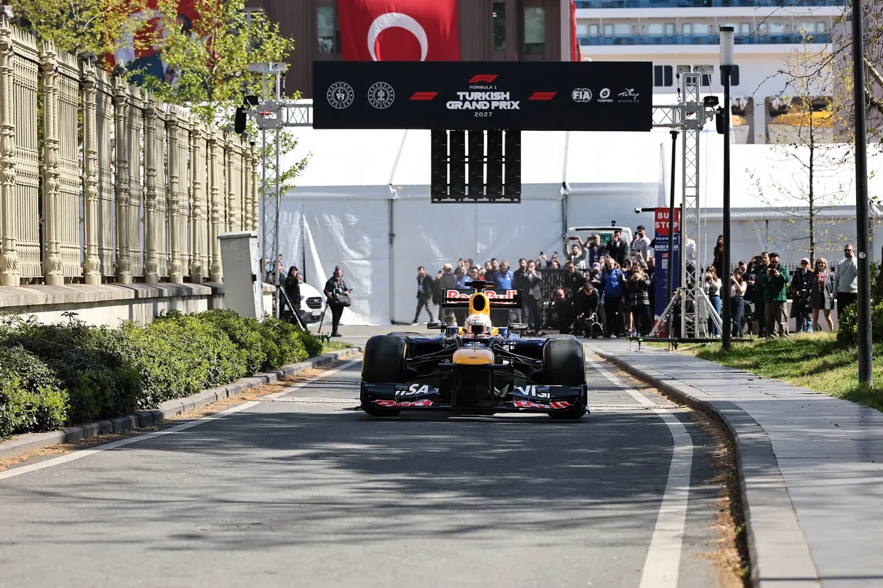 GoTürkiye'nin Formula 1 tanıtım filmi 64 milyondan fazla görüntülenmeye ulaştı