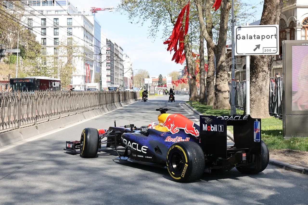 GoTürkiye'nin Formula 1 tanıtım filmi 64 milyondan fazla görüntülenmeye ulaştı