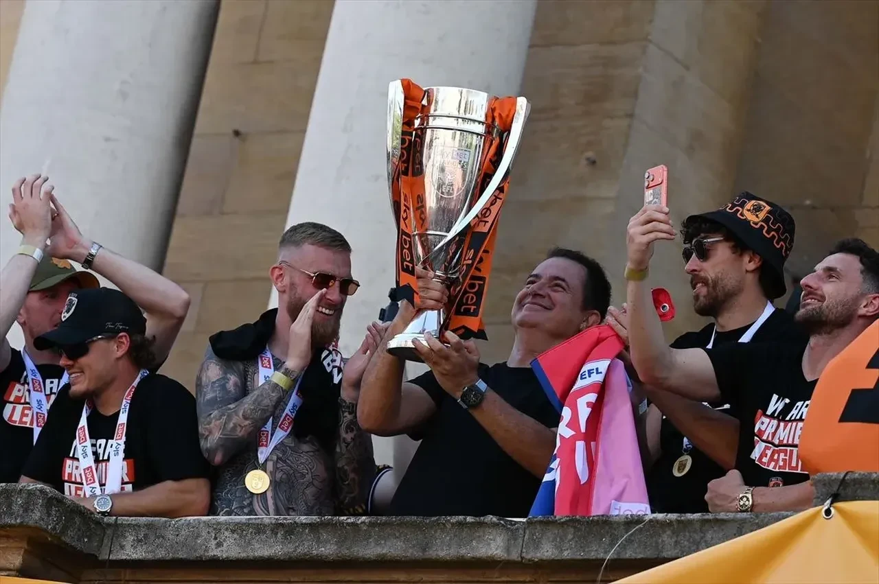 Hull City transfer haberleri | Hull City kimleri transfer etti?