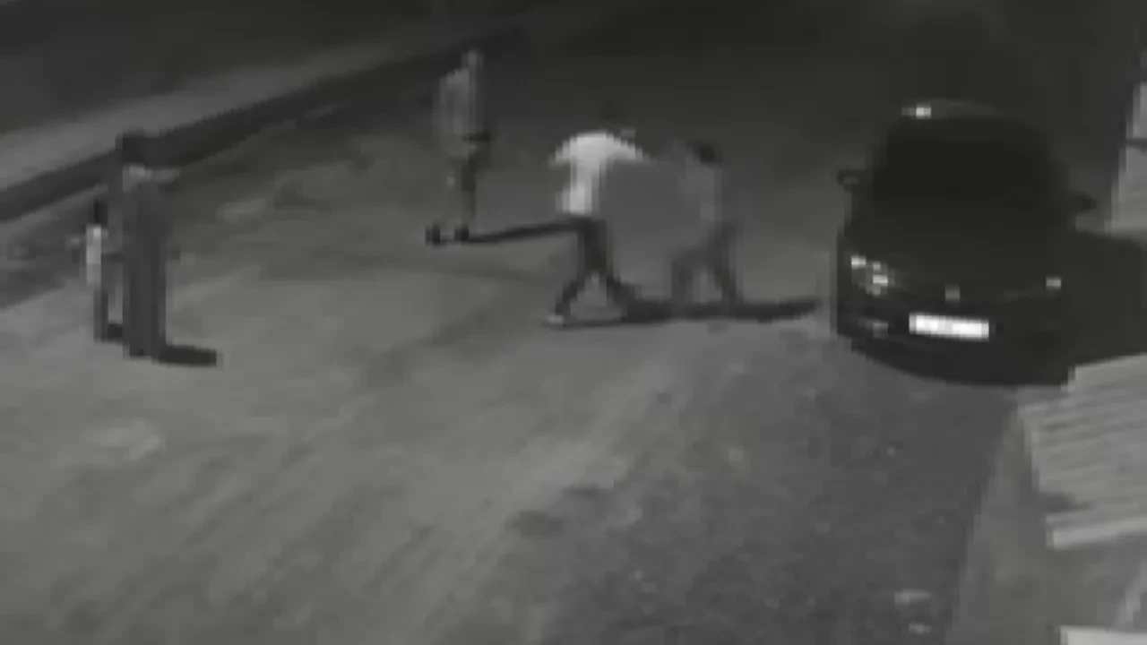 Kadına şiddet sanıldı, gerçek çok başka çıktı: Mahallelinin tepkisi boks maçını yarıda kesti