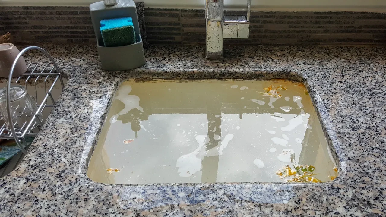 Meğer yıllardır boşuna uğraşıyormuşuz! Tek hamlede tıkanmış lavaboları açın