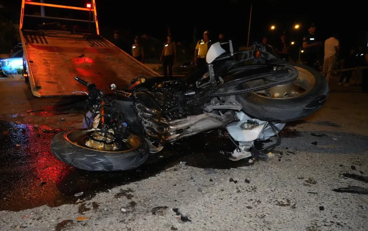Motosikletle kaza geçiren uzman çavuş hayatını kaybetti