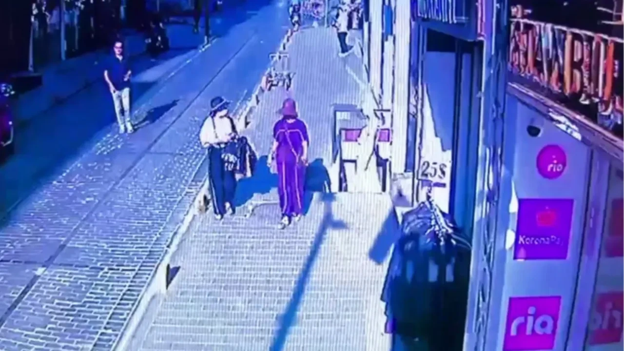 Turistlerin cüzdanını çalan yankesicilerin dosyası kabarık çıktı: 16 yaşında 189 suç kaydı var