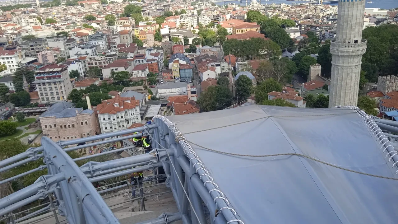 Ayasofya'nın ana kubbesinde tarihi an: "Kubbenin gerçek halini ilk kez göreceğiz!"