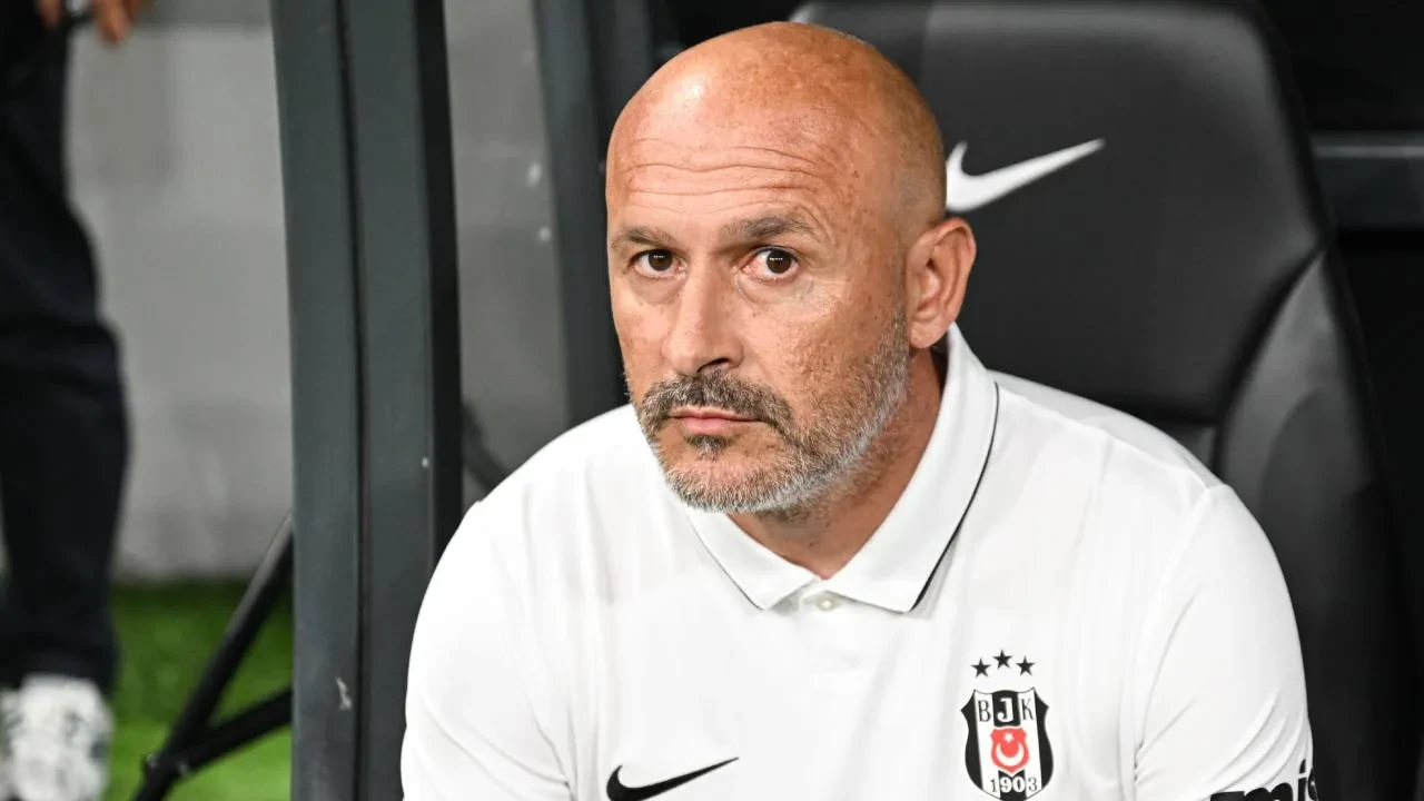 Beşiktaş'ta Italiano, Midtjylland galibiyetini değerlendirdi! "Harika bir akşamdı"