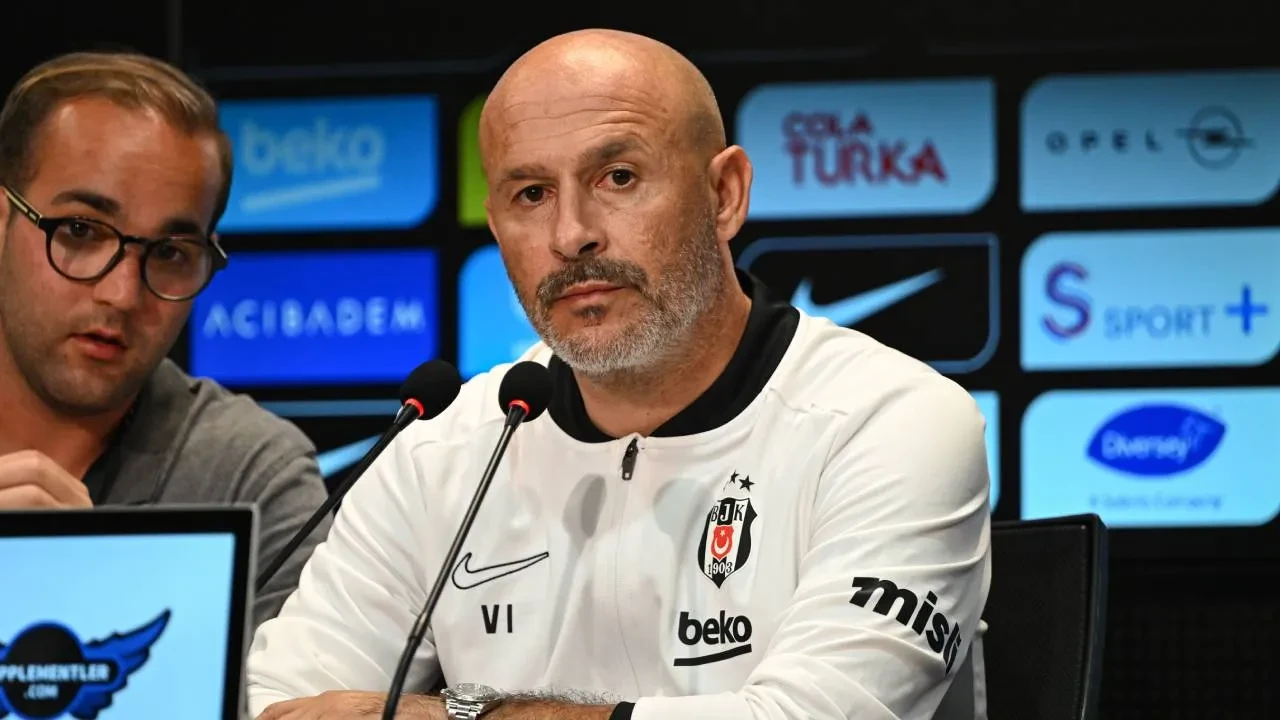 Beşiktaş'ta Italiano, Midtjylland galibiyetini değerlendirdi! "Harika bir akşamdı"