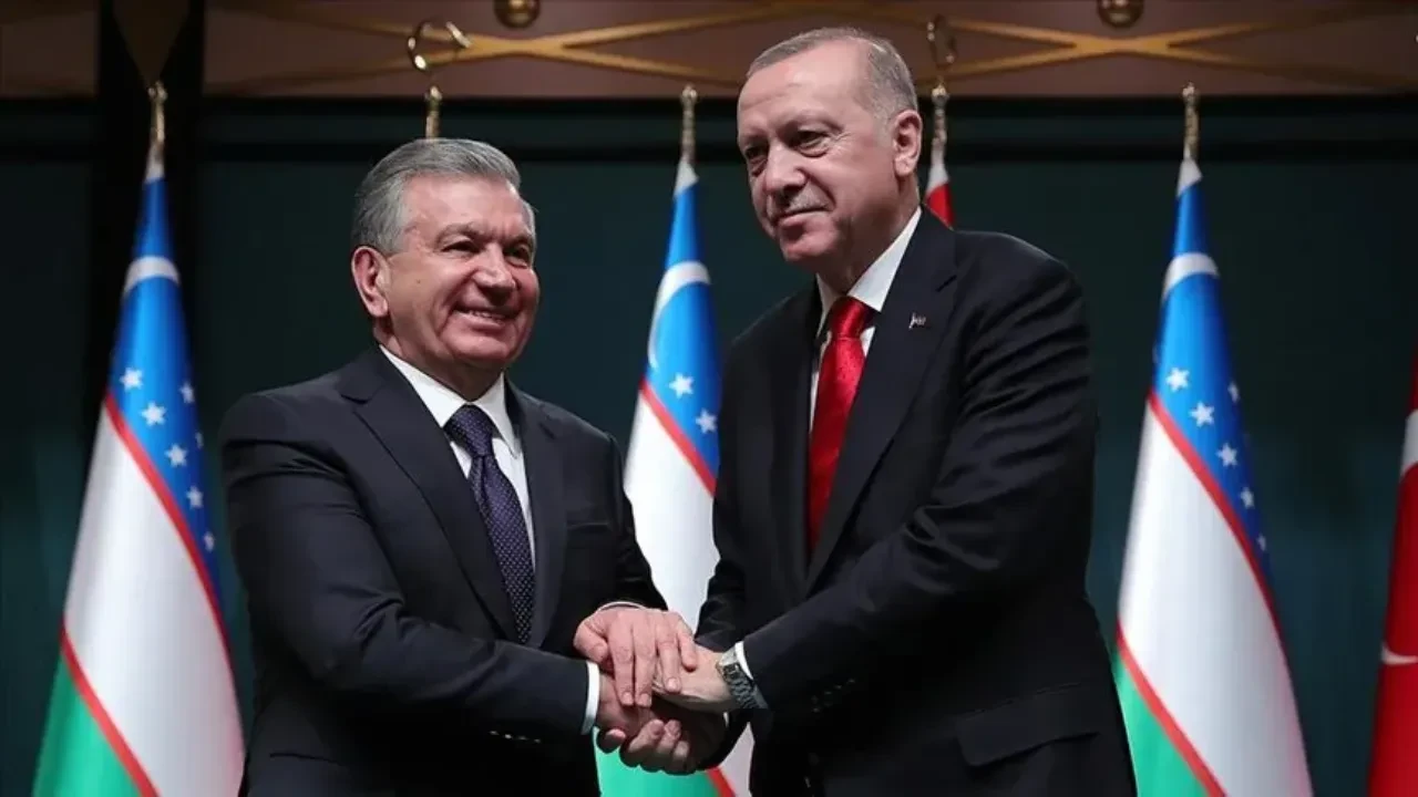 Cumhurbaşkanı Erdoğan, Özbekistan Cumhurbaşkanı Mirziyoyev ile görüştü