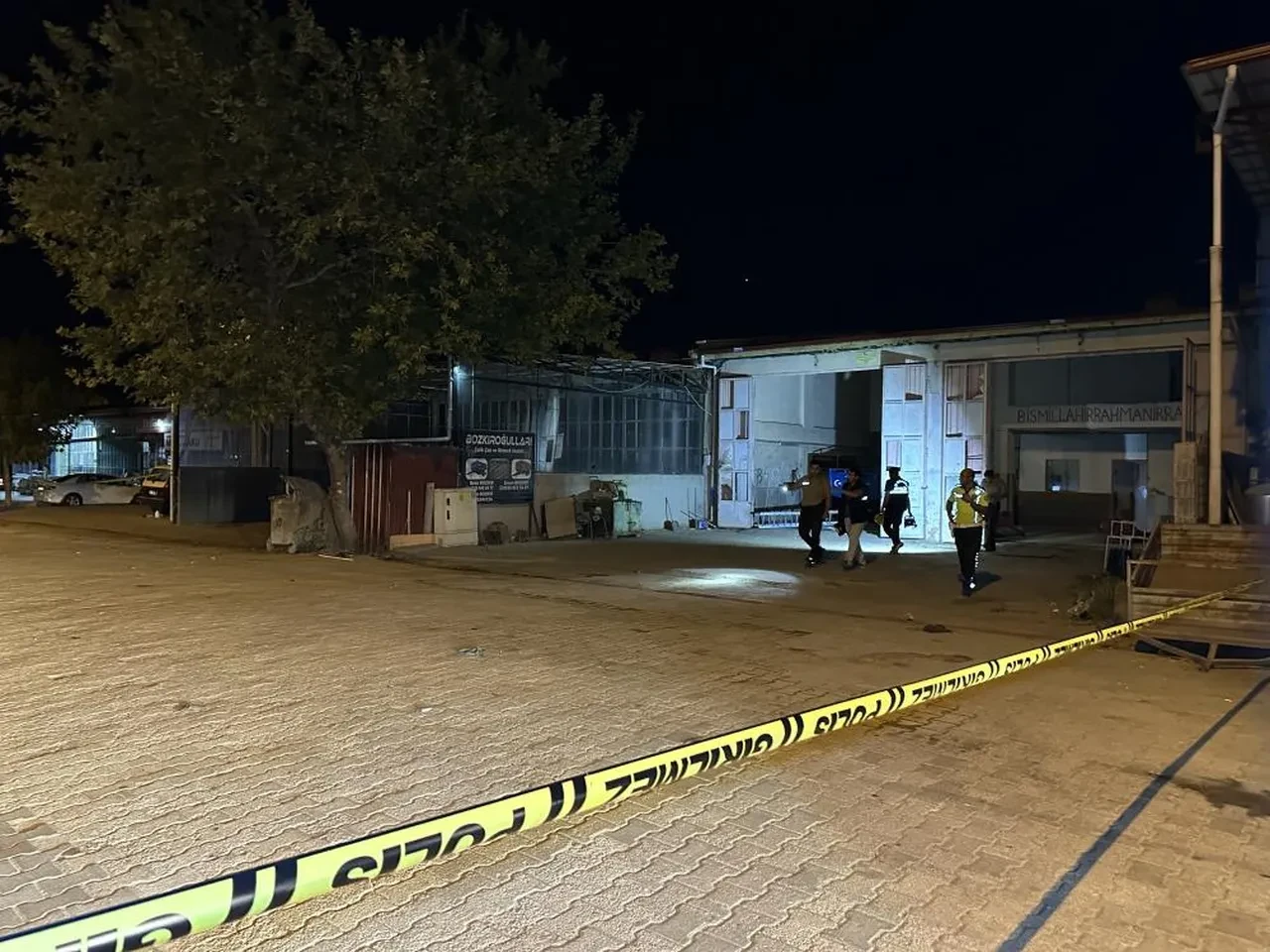 Esnaflar birbirine girdi, sanayi sitesi savaş alanına döndü: 13 yaralı
