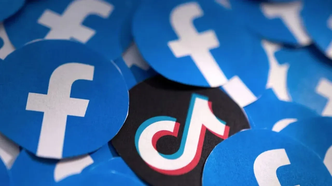 Facebook tasarımını tepeden tırnağa değiştiriyor: Yeni hali TikTok'a benzeyecek
