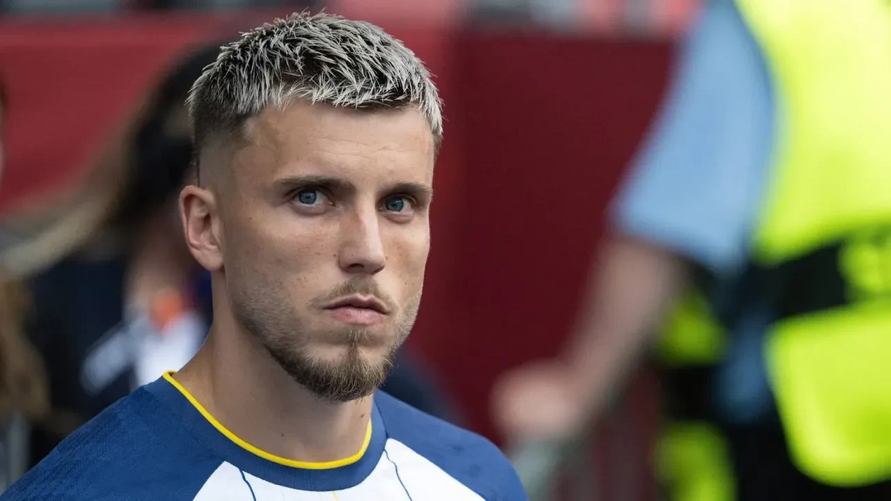 Fenerbahçe yeni golcüsünü buldu! Ayrılığa onay geldi, devler sıraya girdi