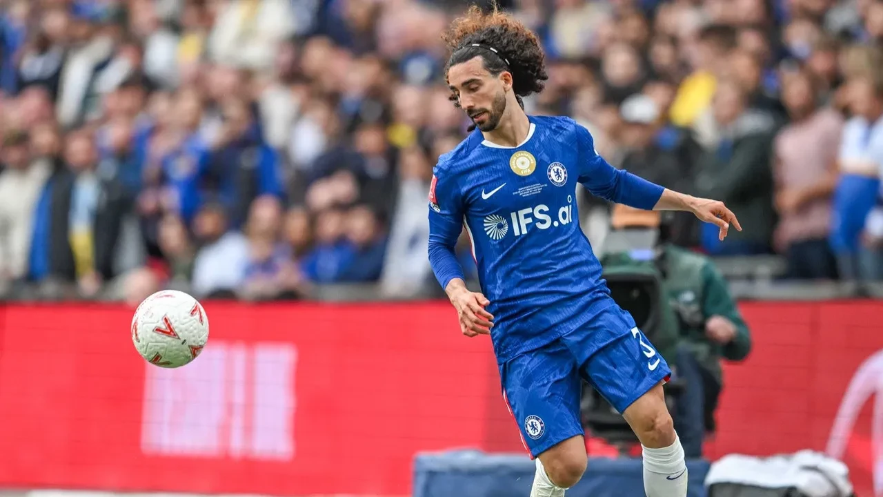 Marc Cucurella aile hayatını ve saçlarının arkasındaki duygusal hikayeyi anlattı!
