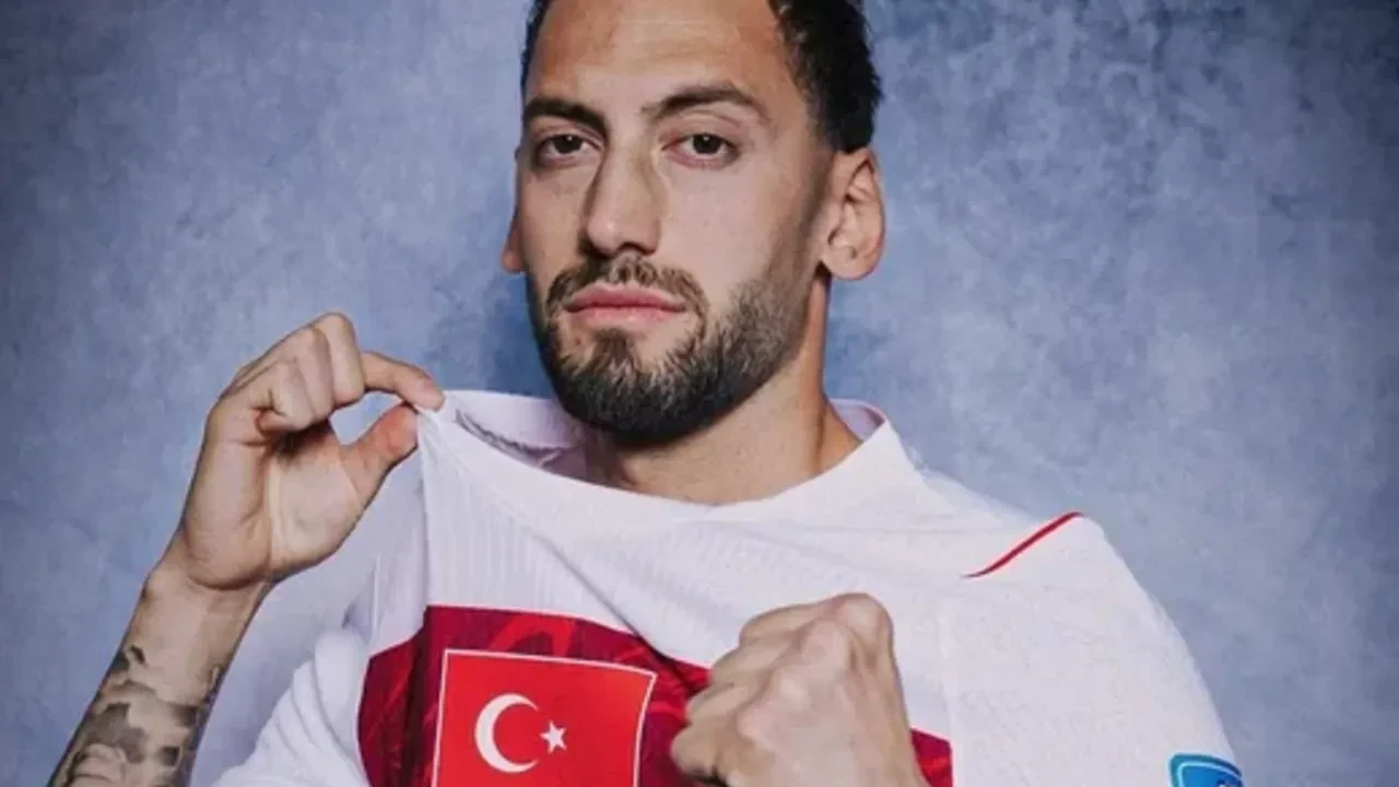 Sosyal medya Hakan Çalhanoğlu'nun Bayburt'taki sakin tatilini konuşuyor! Bodrum’u elinin tersiyle itti