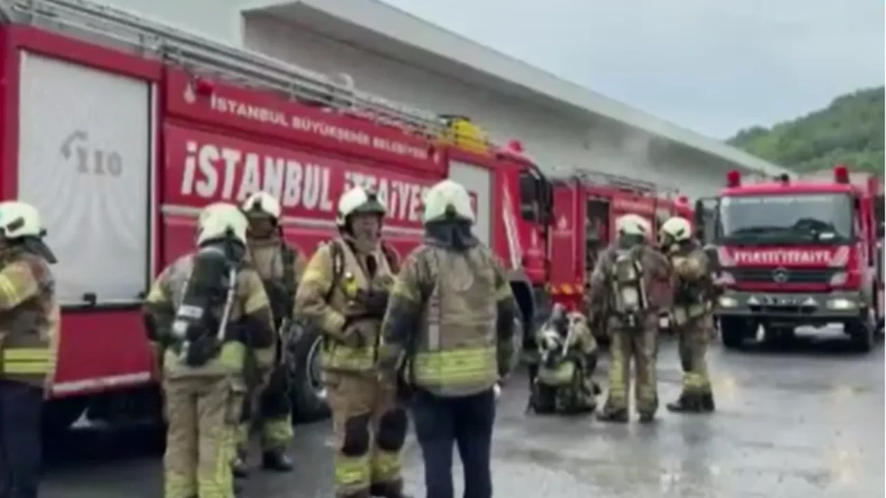 Eyüpsultan'da bir fabrikada tehlikeli anlar! İşçiler tahliye edildi