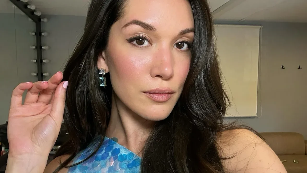 Hazal Subaşı’na partner arayışı sürüyor! Bir Hayat Hikayesi’yle ekranlara dönüyor