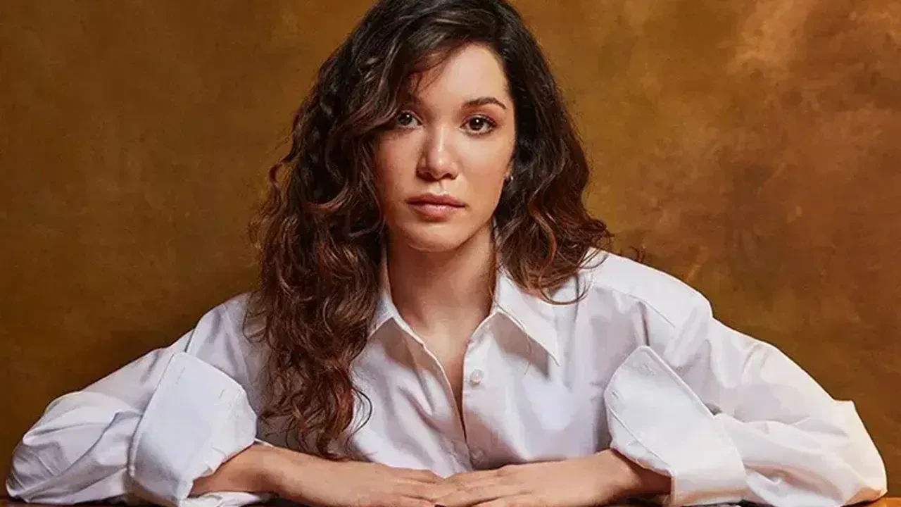 Hazal Subaşı’na partner arayışı sürüyor! Bir Hayat Hikayesi’yle ekranlara dönüyor