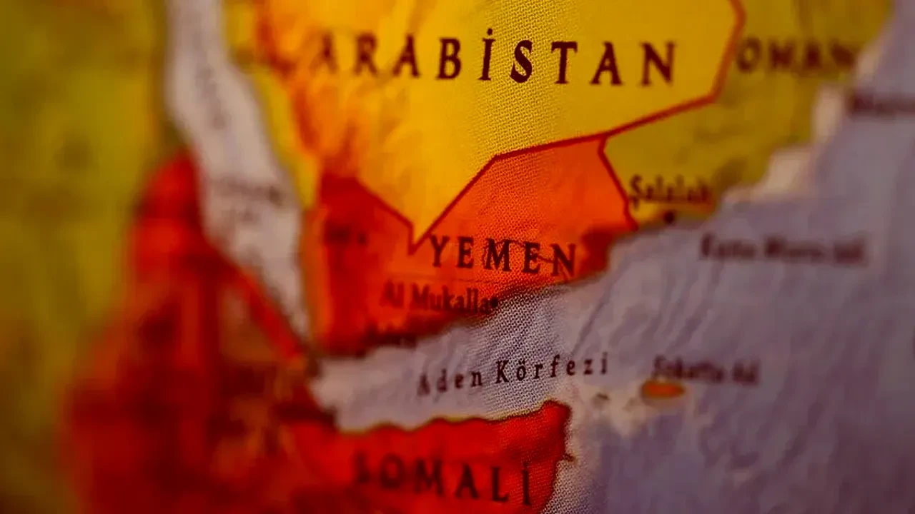 Orta Doğu’da ateş yayılıyor! Husilerden Suudi Arabistan'a kamikaze İHA ve füze saldırısı