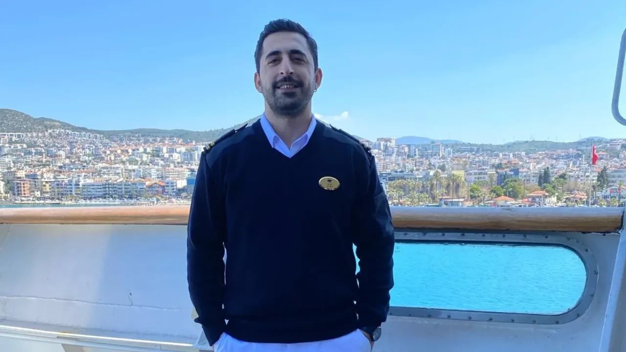 Türkiye'ye gelen gemide facia:İki Türk denizci hayatını kaybetti