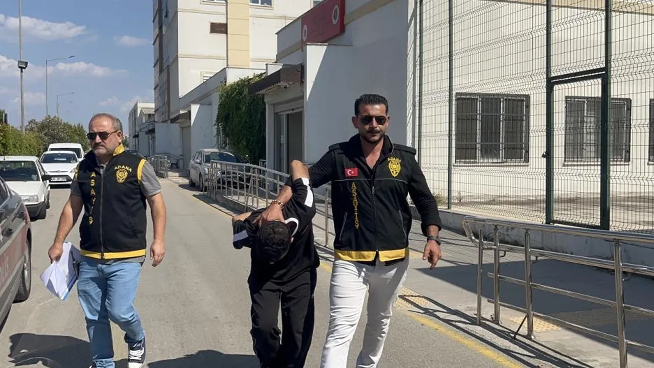 Adana'da 3 kişinin katil zanlısı yakalandı! Gazetecilerin sorusuna tek kelimeyle cevap verdi