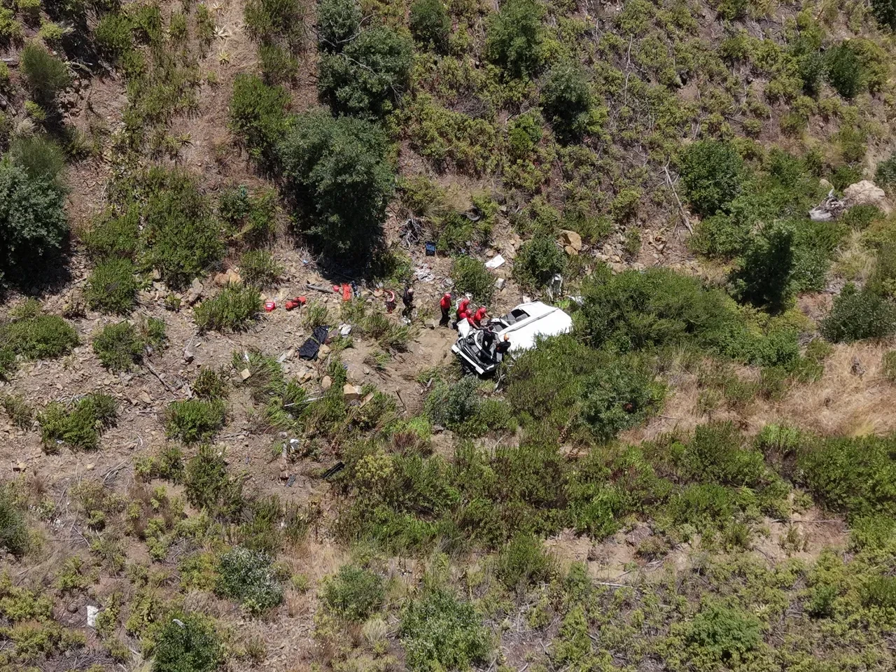 Antalya'da katliam gibi kaza! Otomobil uçuruma yuvarlandı: Çok sayıda ölü var