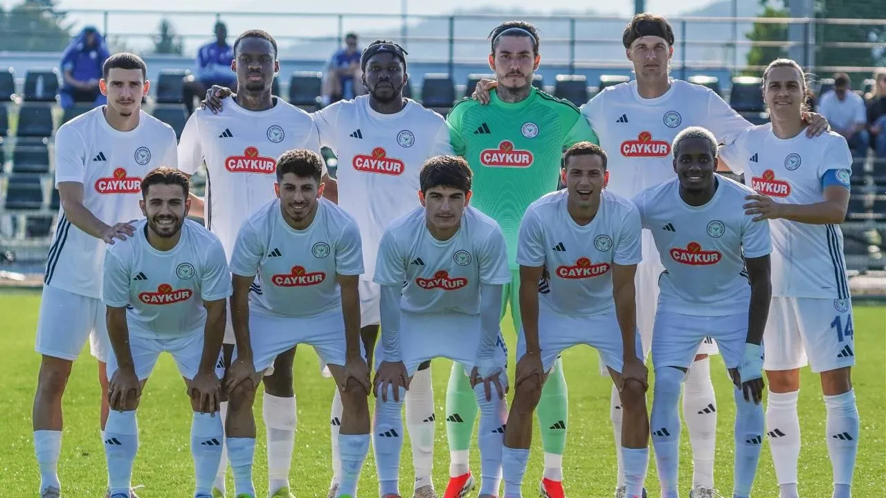 Çaykur Rizespor'da ayrılık! Karadeniz temsilcisi Papanikolaou'ya veda etti