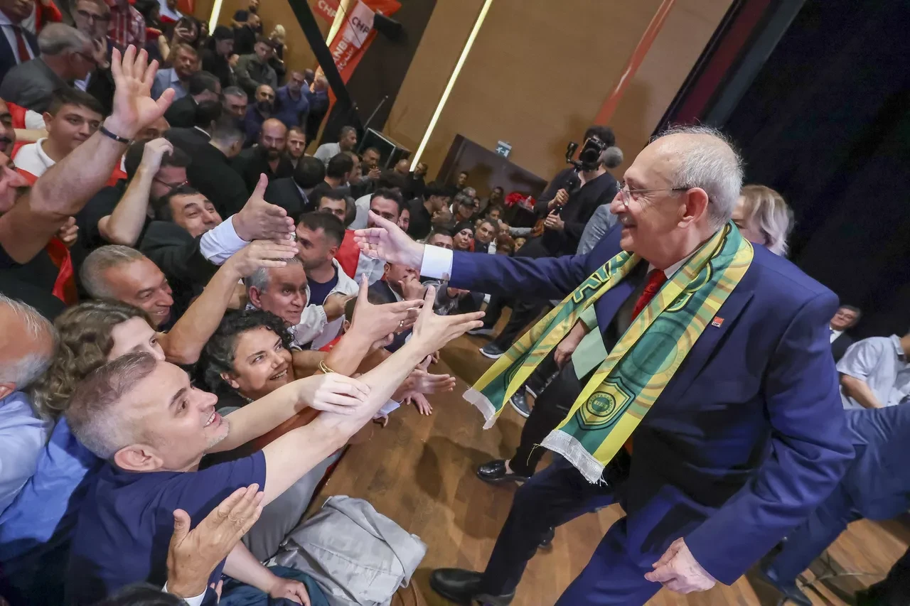 CHP'de 'figüran partili' iddiasına soruşturma: Tek tek çağrılacak