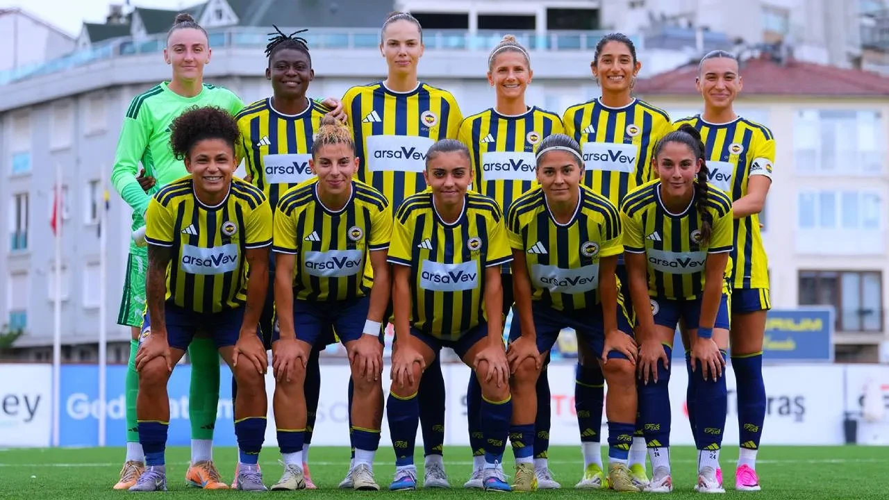 Fenerbahçe'de 2 ayrılık birden! Sarı-lacivertlilerden veda paylaşımları geldi